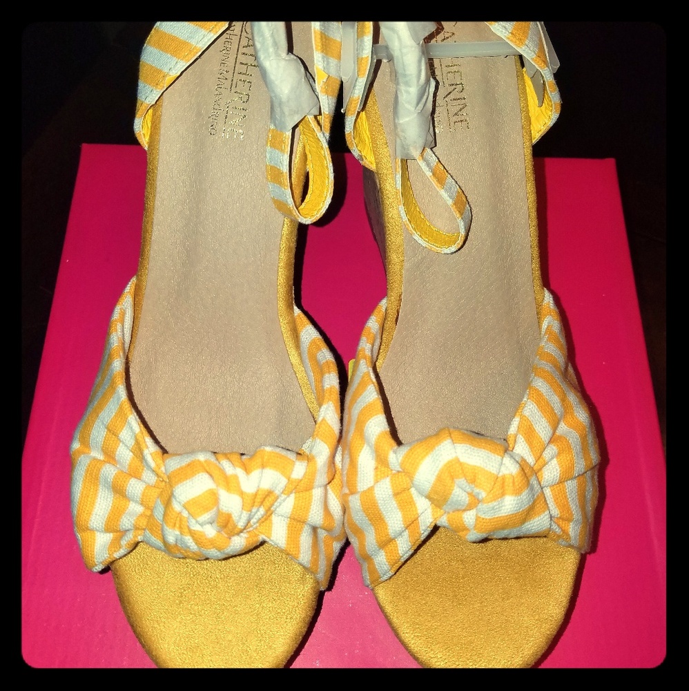 Catherine Malandrino wedges